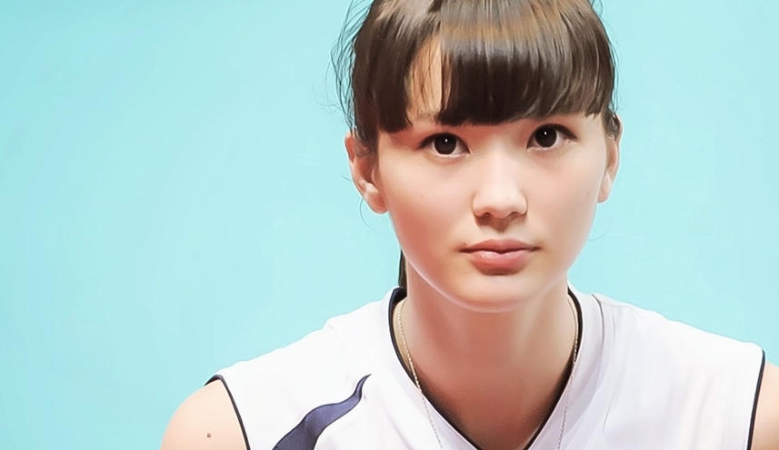 Sabina Altynbekova: Fenomena Viral Social Media